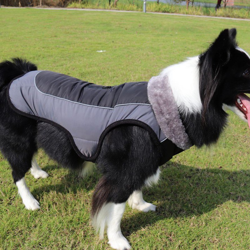 Waterproof Dog Clothes for Large Dogs Winter Warm Big Dog Jackets Padded Fleece Pet Coat Safety Reflective Design Dog Clothing